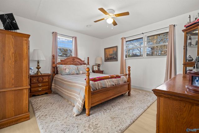 8 Smith Court, Centre, AL 35960