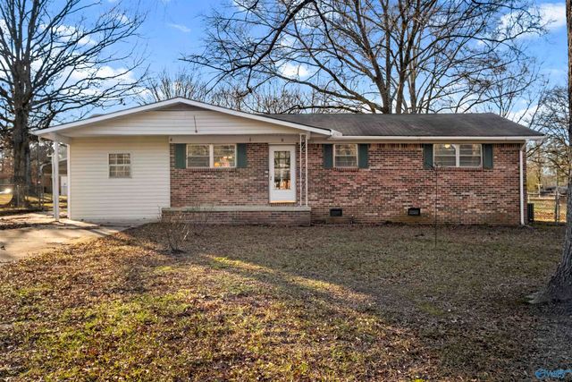 8 Smith Court, Centre, AL 35960