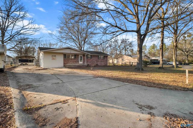 8 Smith Court, Centre, AL 35960