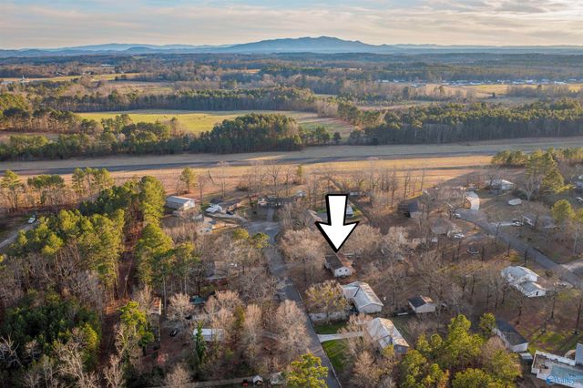 8 Smith Court, Centre, AL 35960