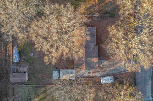 8 Smith Court, Centre, AL 35960