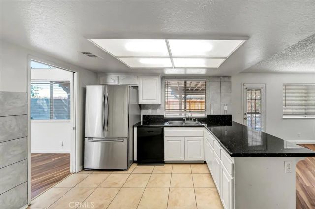 44636 17th St East East, Lancaster, CA 93535