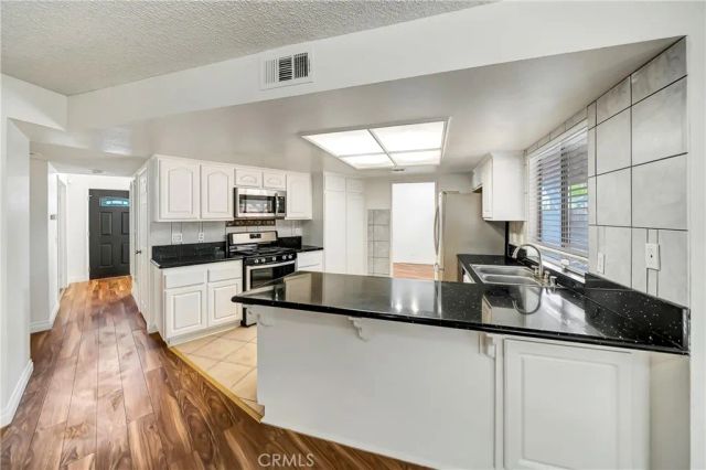 44636 17th St East East, Lancaster, CA 93535