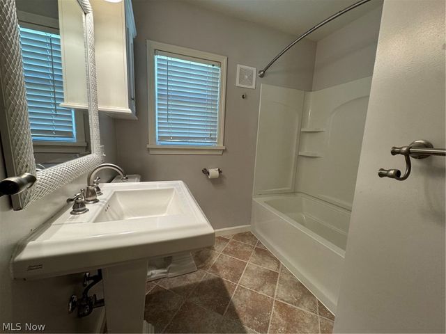 145 Anna Avenue NW, Canton, OH 44708