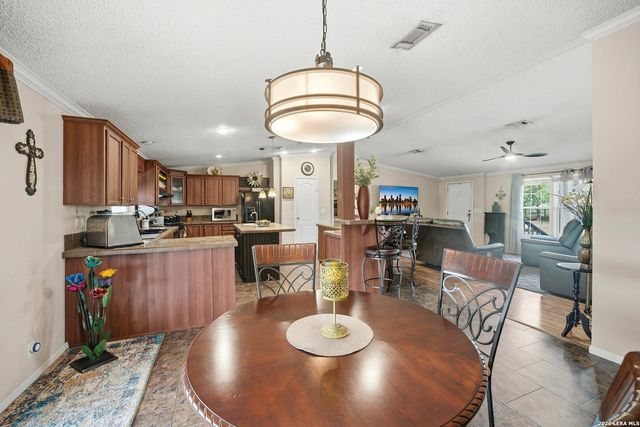 15143 S SKAGGS RD, Atascosa, TX 78002