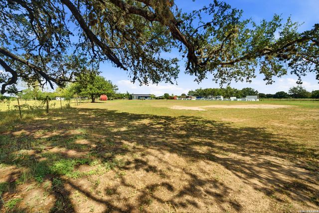 15143 S SKAGGS RD, Atascosa, TX 78002