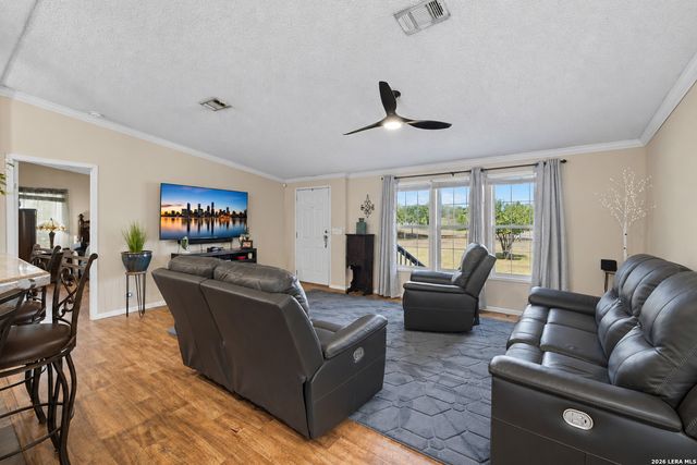 15143 S SKAGGS RD, Atascosa, TX 78002
