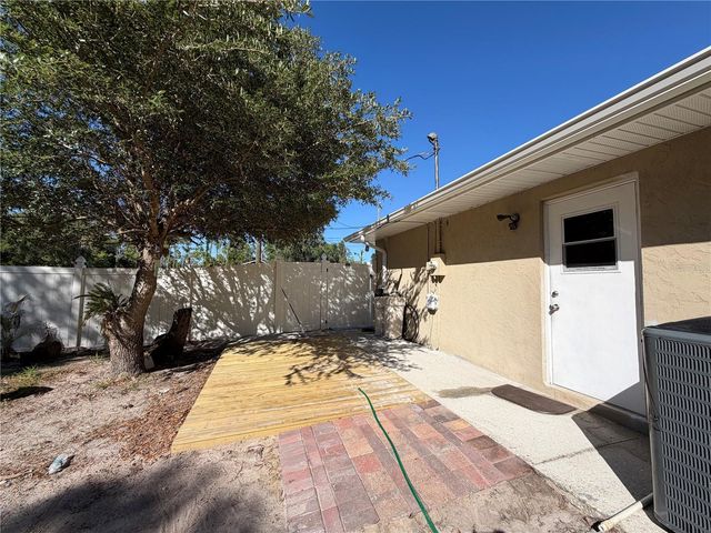 4847 LUTHER AVENUE, North Port, FL 34288