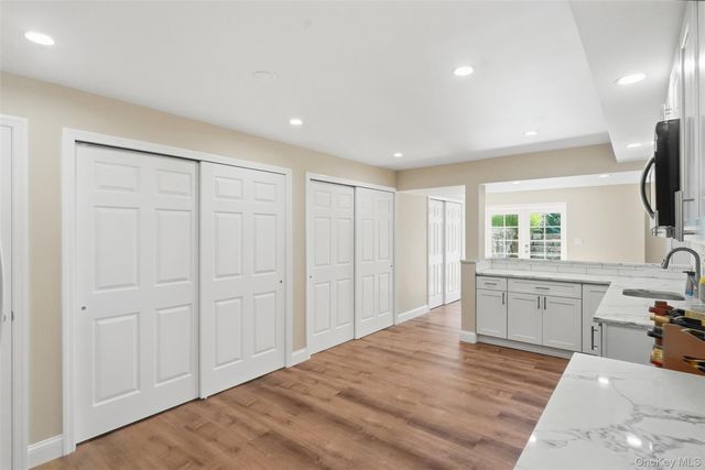 17 Meadow Crest Drive, Mahopac, NY 10541