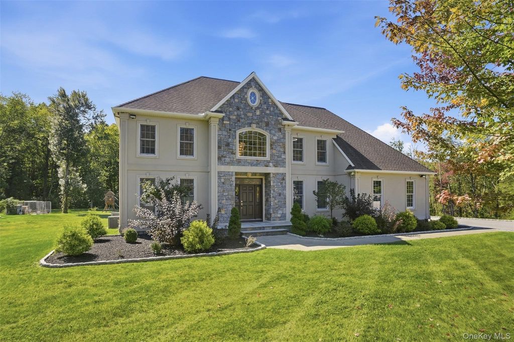 17 Meadow Crest Drive, Mahopac, NY 10541 — exterior
