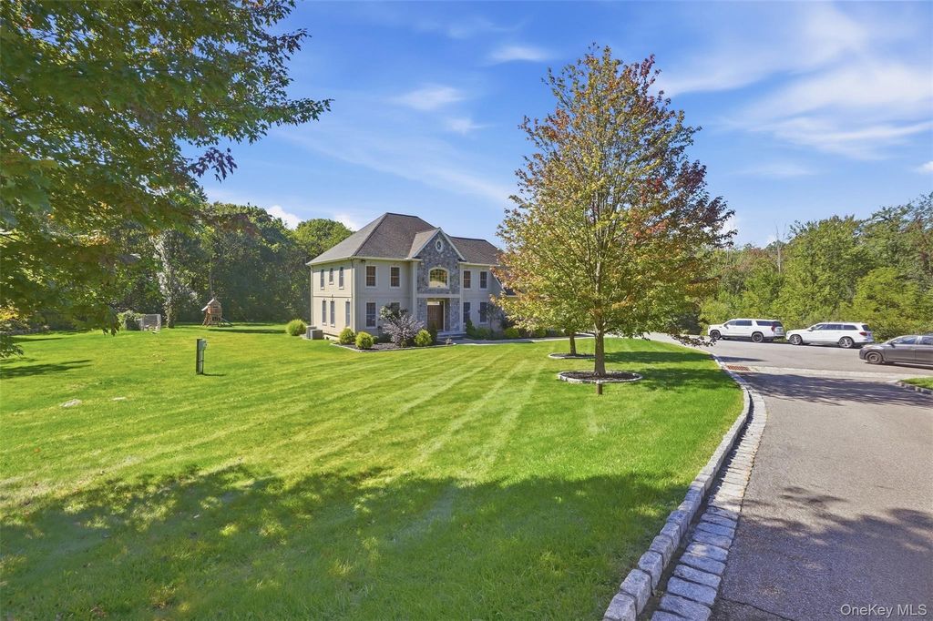 17 Meadow Crest Drive, Mahopac, NY 10541 — photo 3