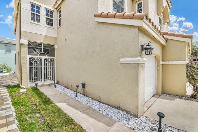 6296 Branchwood Drive, Greenacres, FL 33467