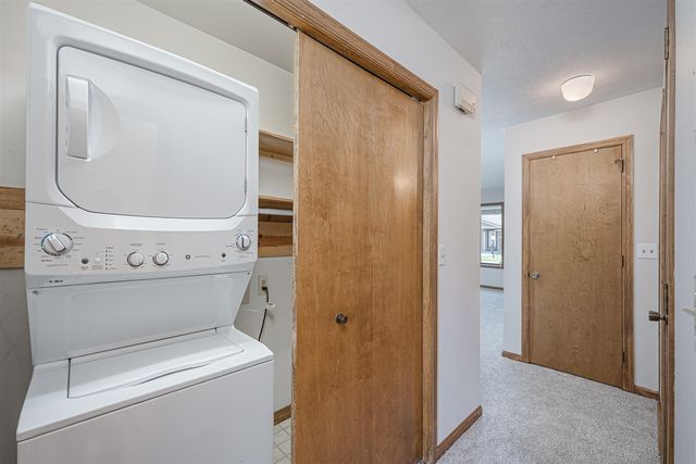 6736 Waterview Drive, Grandville, MI 49418