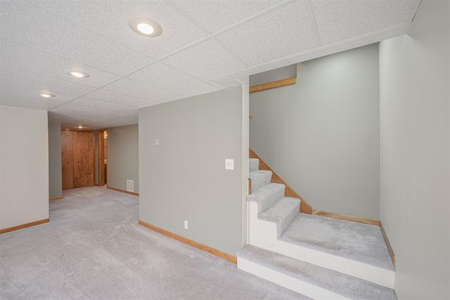 6736 Waterview Drive, Grandville, MI 49418