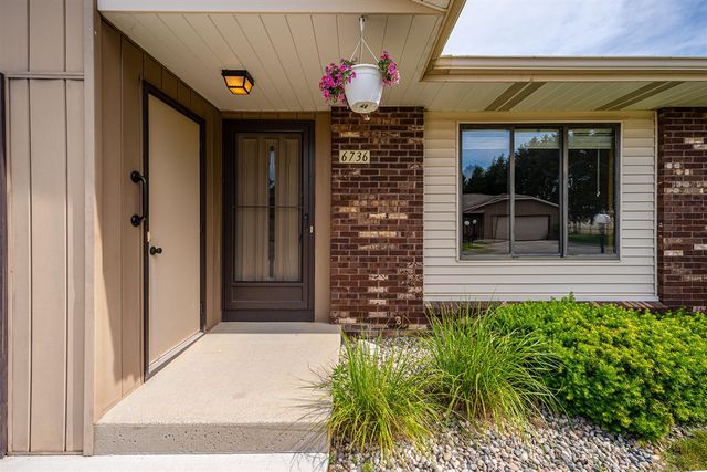 6736 Waterview Drive, Grandville, MI 49418