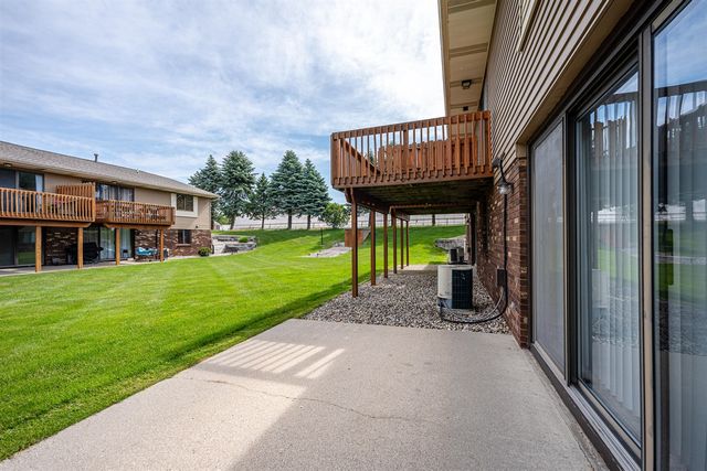 6736 Waterview Drive, Grandville, MI 49418
