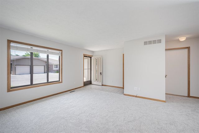 6736 Waterview Drive, Grandville, MI 49418