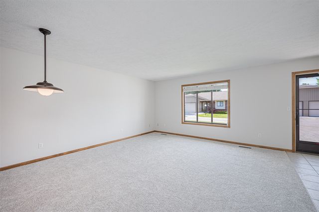 6736 Waterview Drive, Grandville, MI 49418