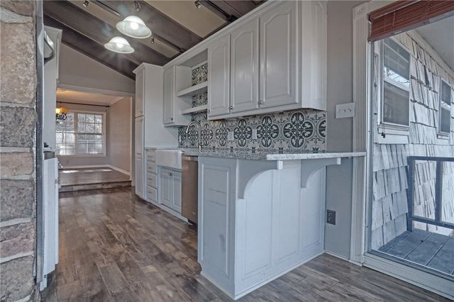 111 Western Drive, Russellville, AR 72801