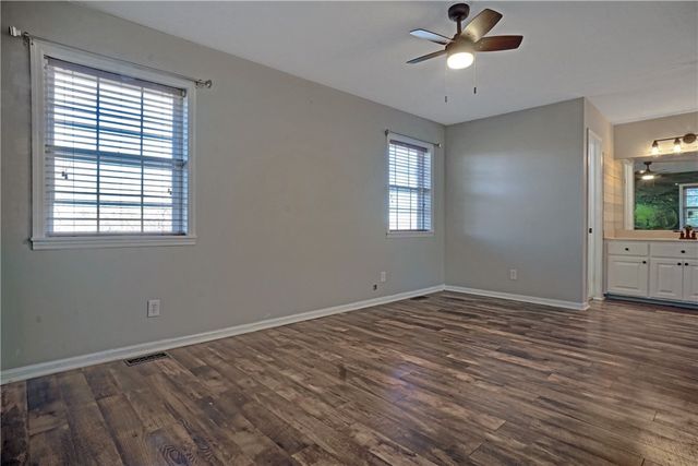 111 Western Drive, Russellville, AR 72801