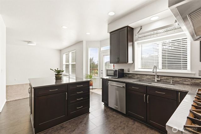 24064 Walker Valley Road, Mount Vernon, WA 98274