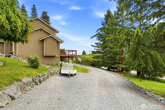 24064 Walker Valley Road, Mount Vernon, WA 98274