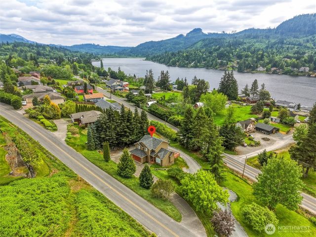 24064 Walker Valley Road, Mount Vernon, WA 98274