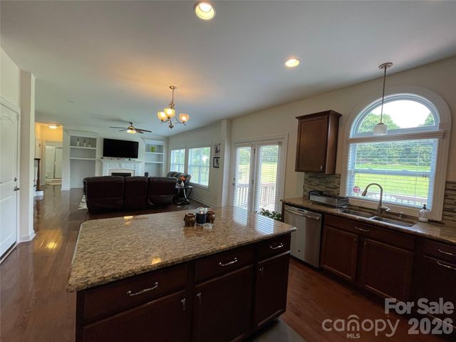 707 Five Leaf Lane, Waxhaw, NC 28173