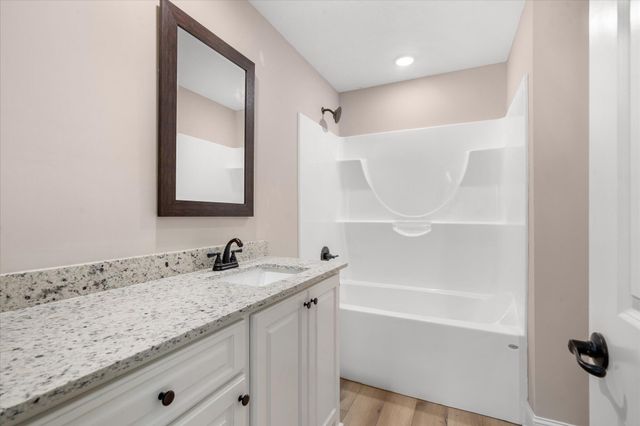 1009 Browns Bridge Rd., Hattiesburg, MS 39401