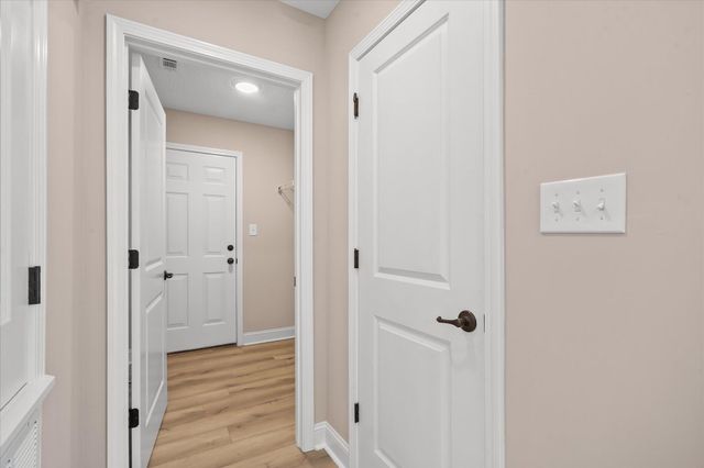 1009 Browns Bridge Rd., Hattiesburg, MS 39401
