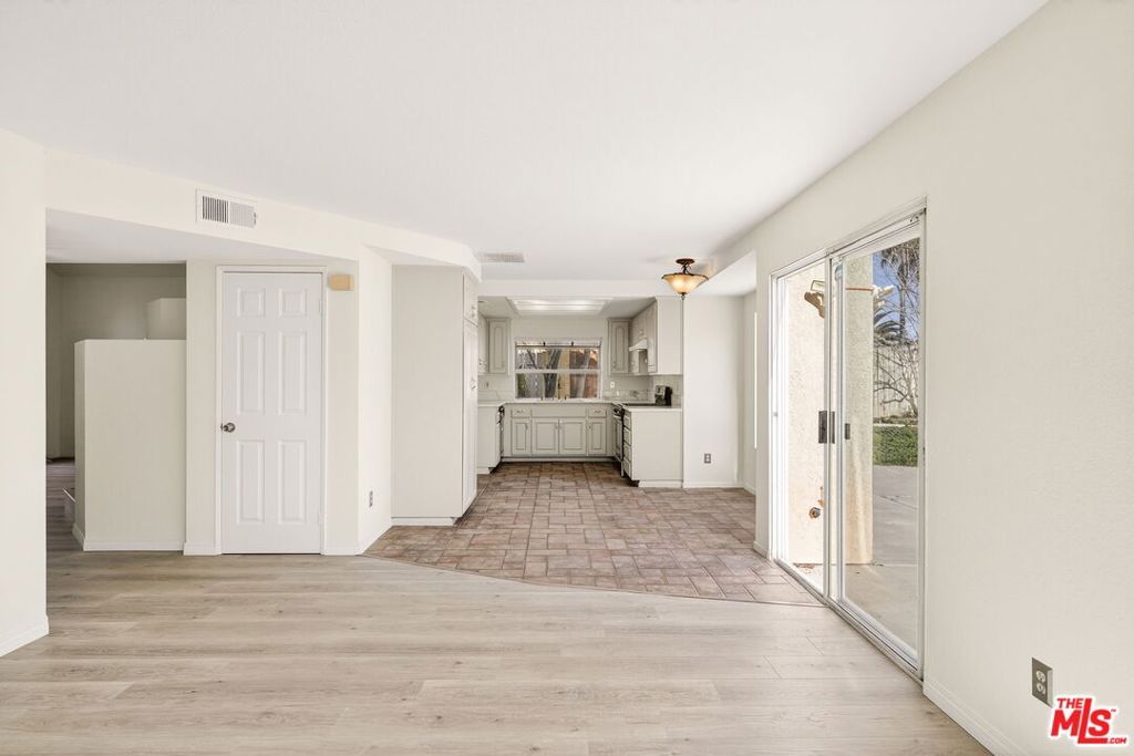 Image 17 of property listing at 44234 Lively Avenue, Lancaster, CA 93536