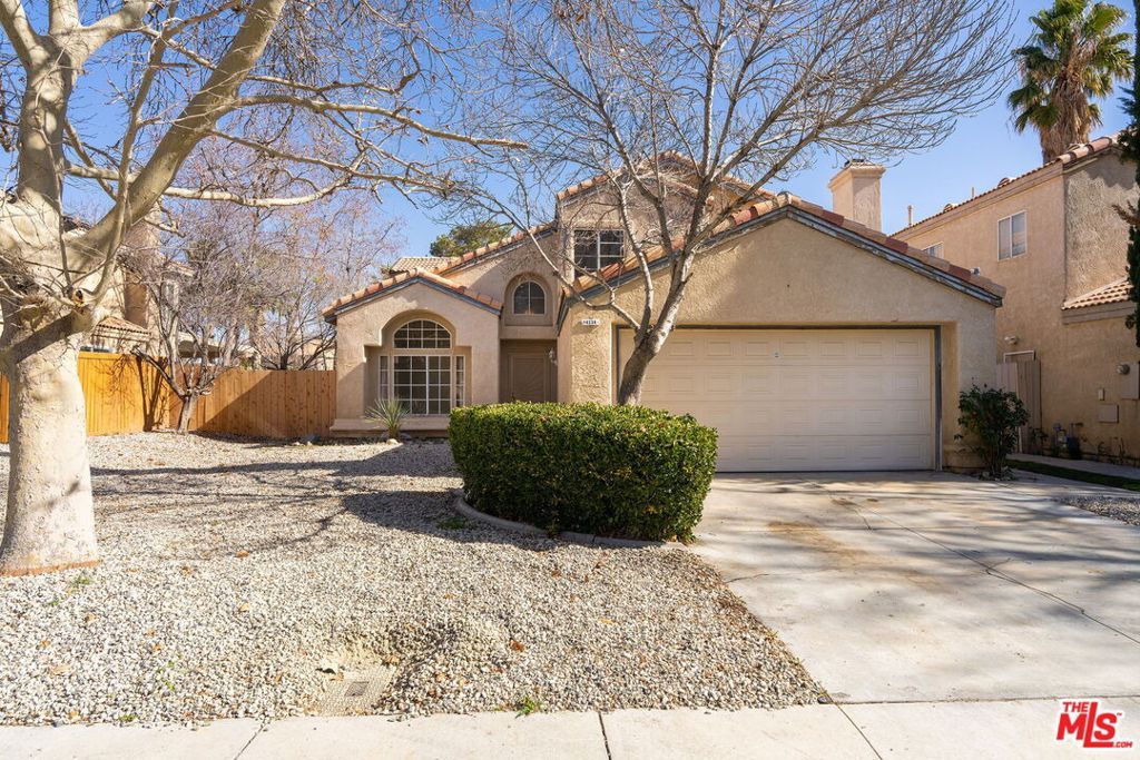 Image 3 of property listing at 44234 Lively Avenue, Lancaster, CA 93536