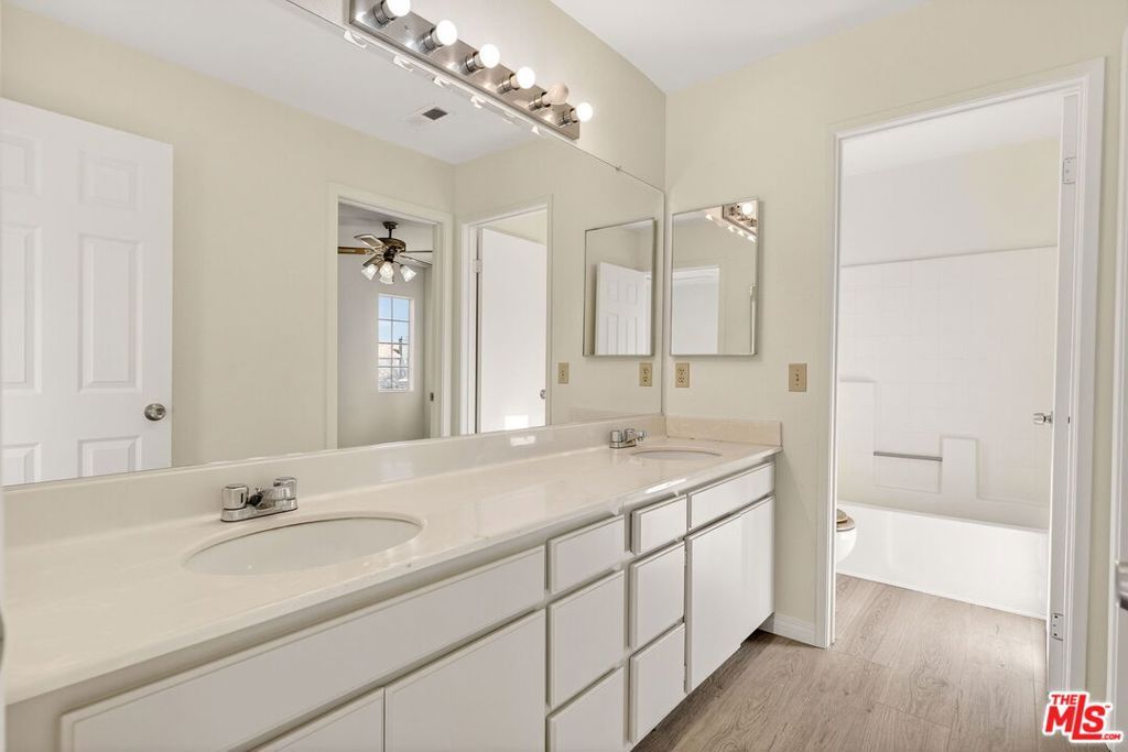 Image 49 of property listing at 44234 Lively Avenue, Lancaster, CA 93536