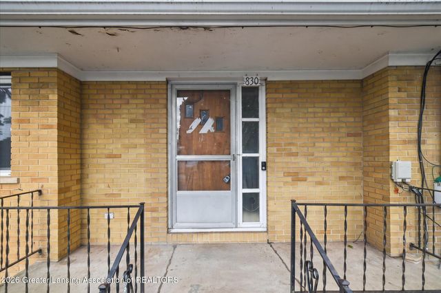 830 Newton Street, Lansing, MI 48912