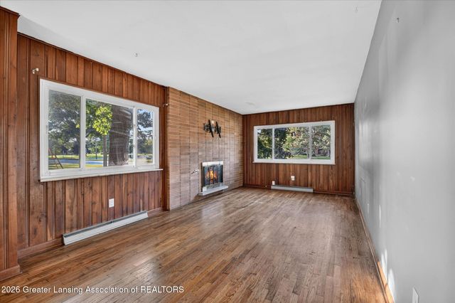 830 Newton Street, Lansing, MI 48912