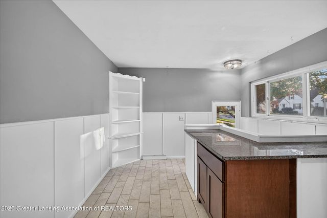 830 Newton Street, Lansing, MI 48912