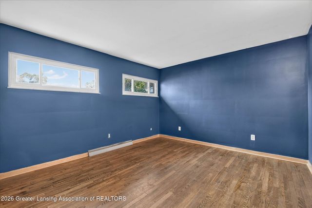 830 Newton Street, Lansing, MI 48912