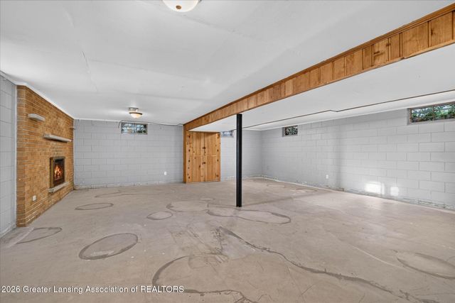 830 Newton Street, Lansing, MI 48912