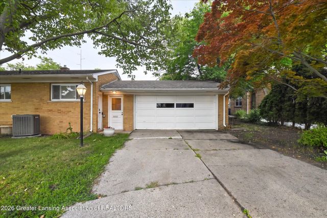 830 Newton Street, Lansing, MI 48912