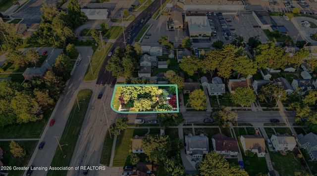 830 Newton Street, Lansing, MI 48912