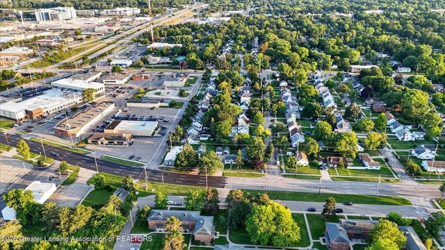 830 Newton Street, Lansing, MI 48912