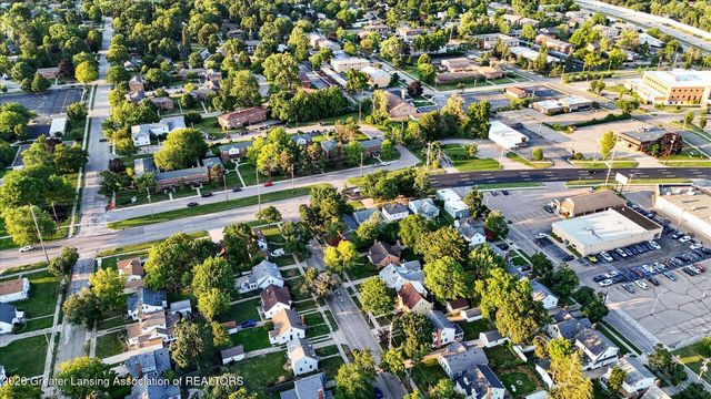 830 Newton Street, Lansing, MI 48912