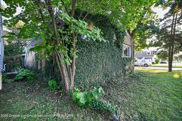 830 Newton Street, Lansing, MI 48912