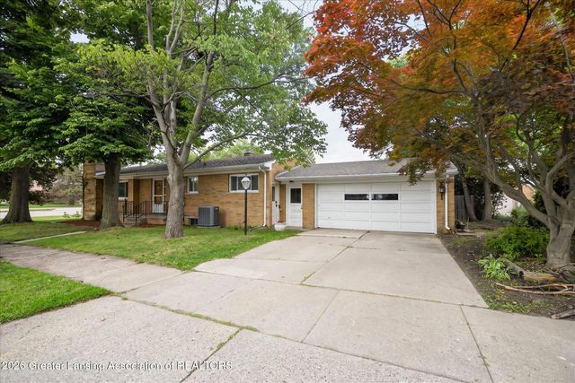 830 Newton Street, Lansing, MI 48912