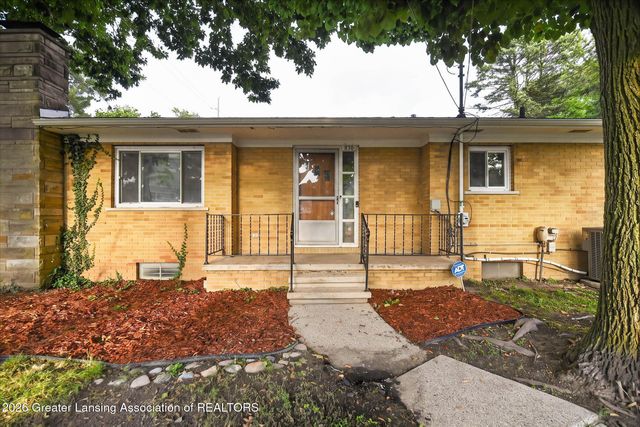 830 Newton Street, Lansing, MI 48912