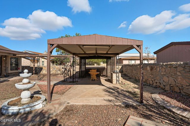 15318 NORTHPORT Court, Horizon City, TX 79928