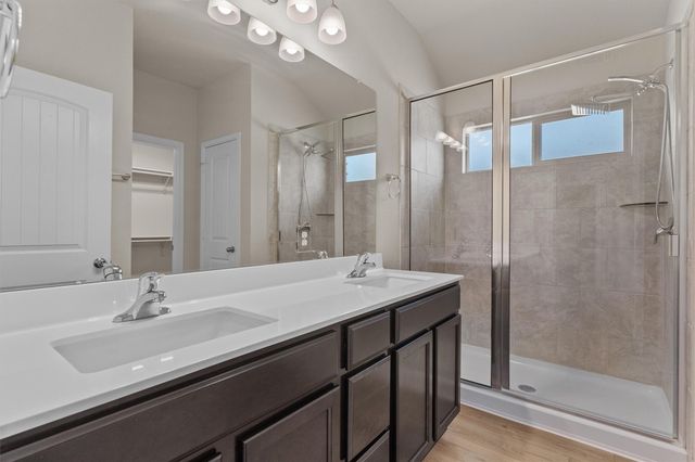 1644 T H Johnson DR, Taylor, TX 76574