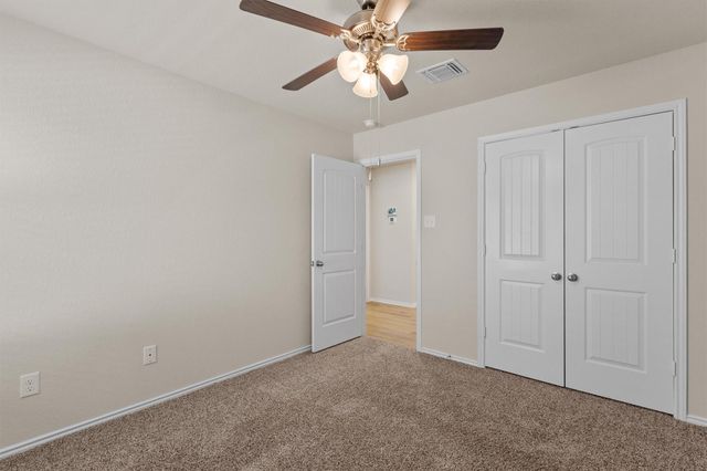 1644 T H Johnson DR, Taylor, TX 76574