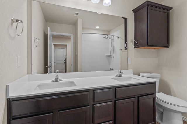 1644 T H Johnson DR, Taylor, TX 76574