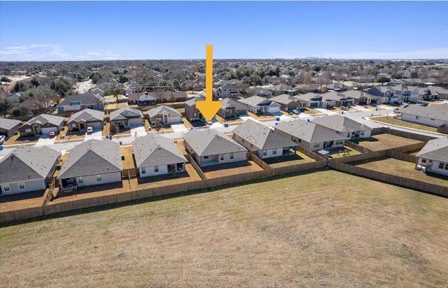 1644 T H Johnson DR, Taylor, TX 76574